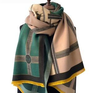 ✨ Elegant Geometric Border Scarf ✨